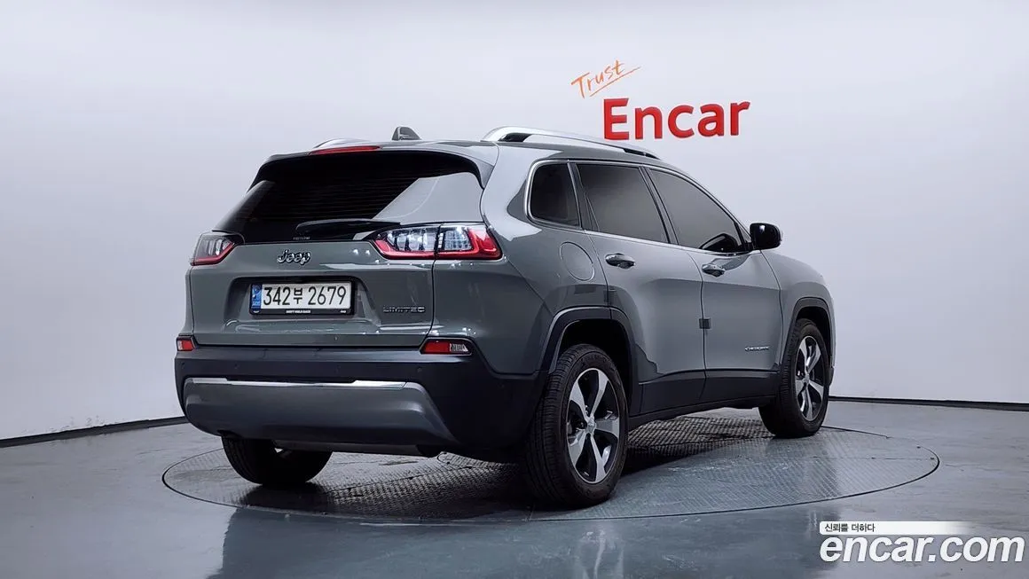 Jeep Cherokee 2021 из KR, фото 5