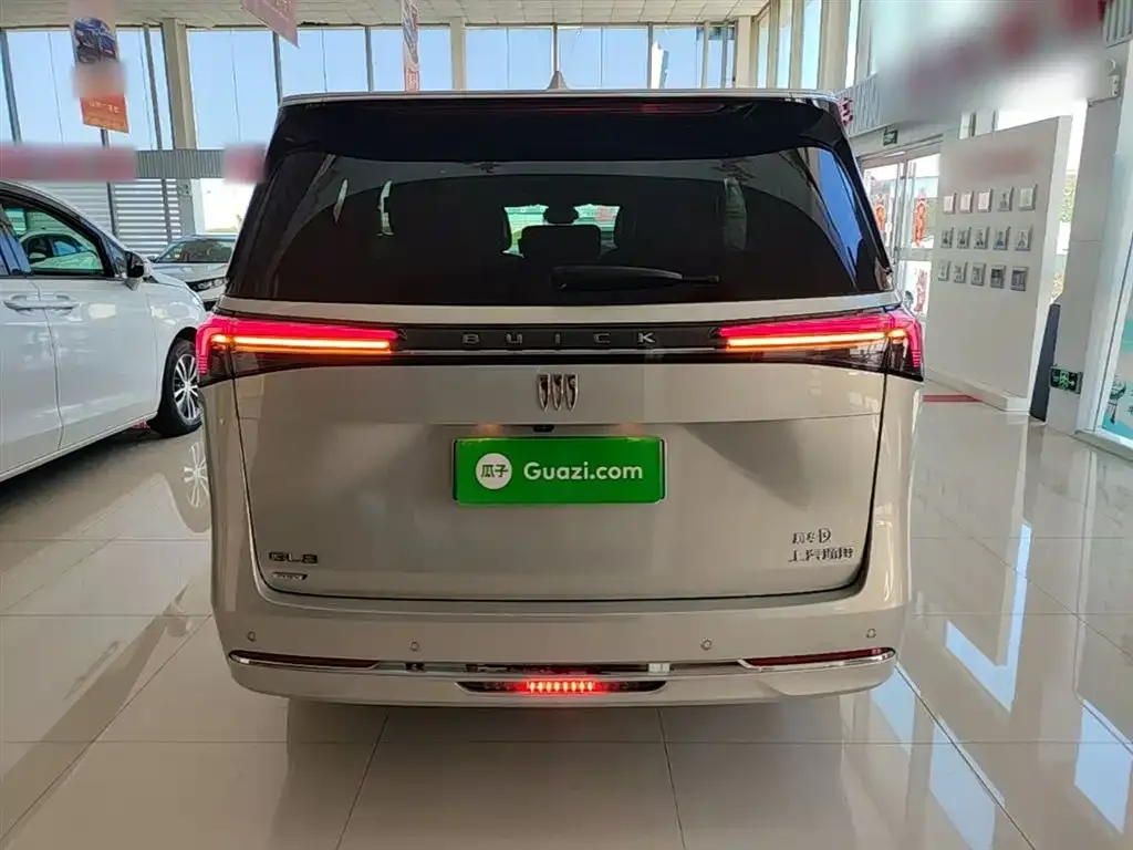 Buick GL8 Hybrid 2025 из CN, фото 10