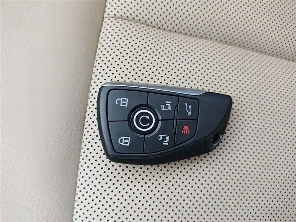 Buick GL8 Hybrid 2025 из CN, фото 4