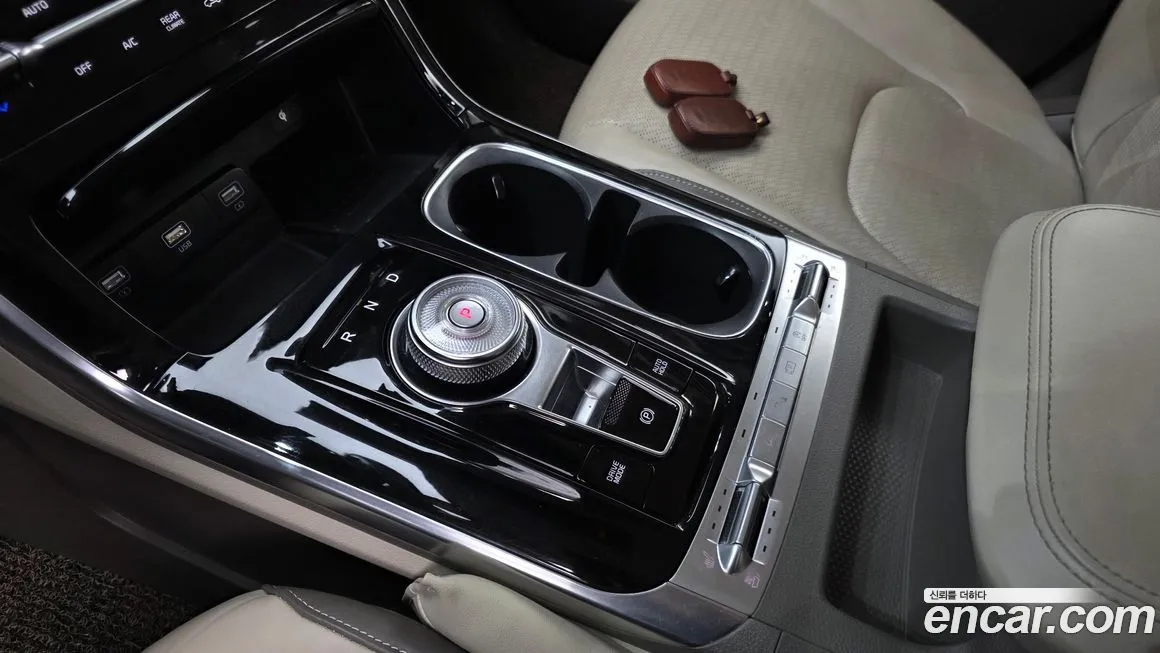 Kia Carnival — фото 7