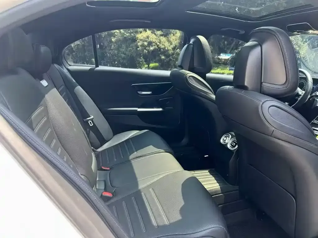 Mercedes-Benz C-Class 2023 из CN, фото 4