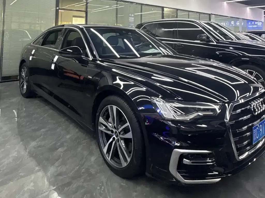 Audi A6L 2023 из CN, фото 1
