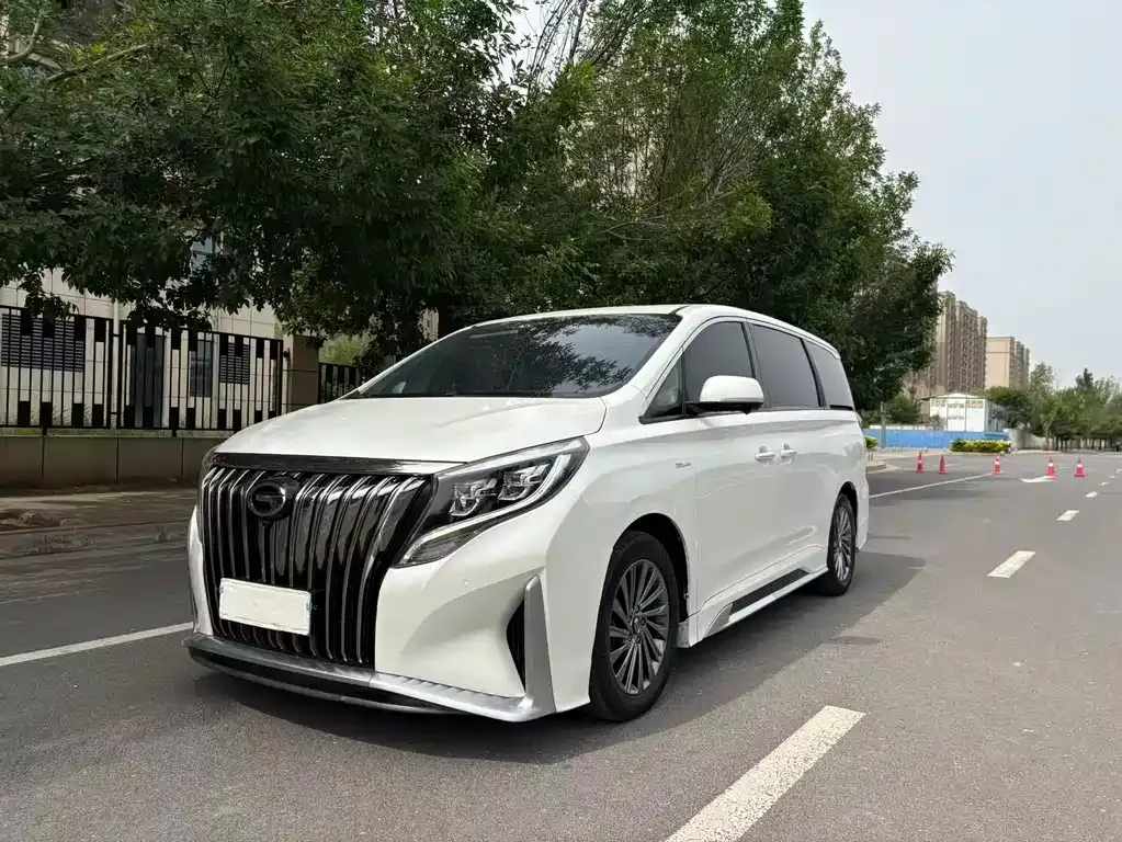 GAC Motor Trumpchi M8 — фото 1