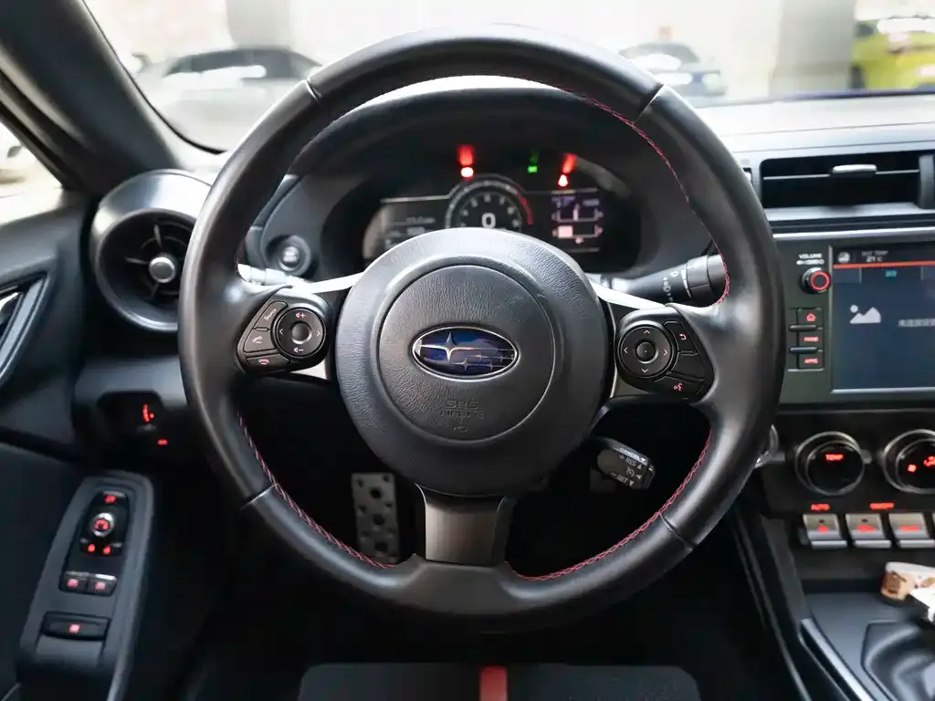Subaru BRZ 2022 из CN, фото 10