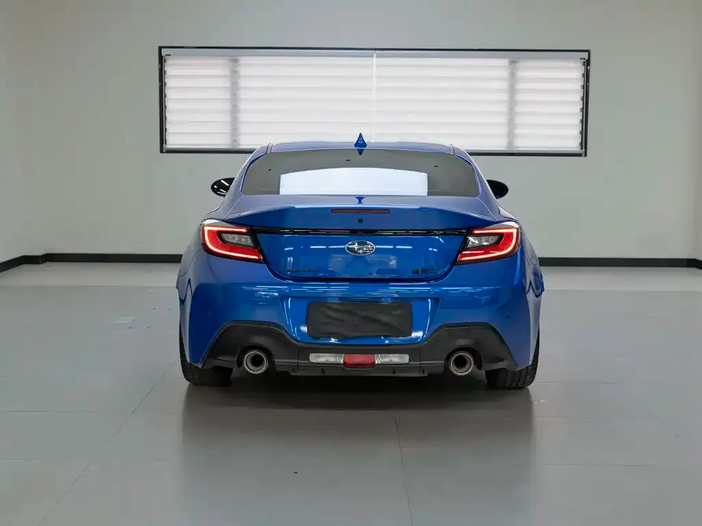 Subaru BRZ 2022 из CN, фото 6