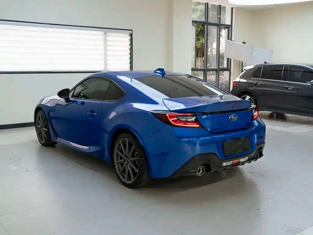 Subaru BRZ 2022 из CN, фото 7
