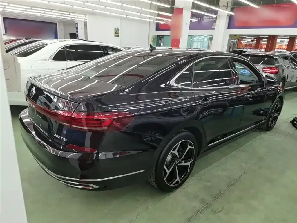 Volkswagen Passat — фото 4