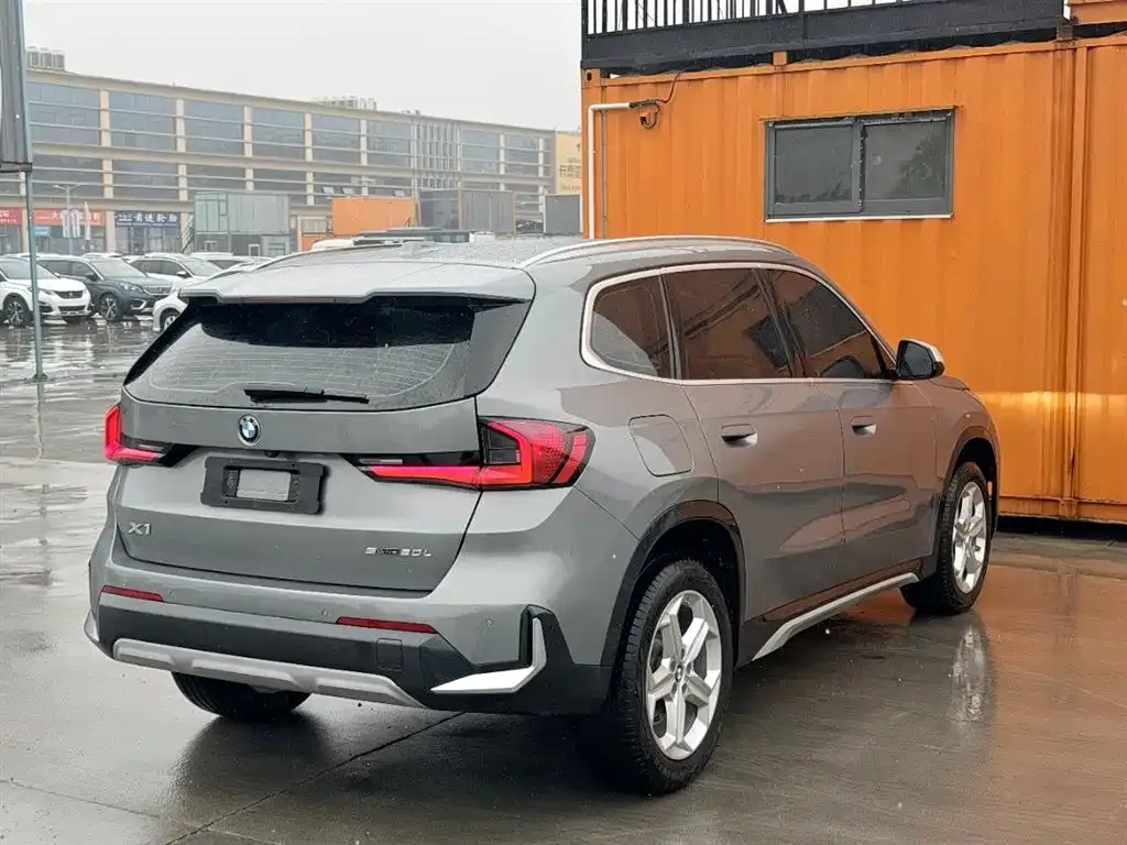BMW X1 — фото 4