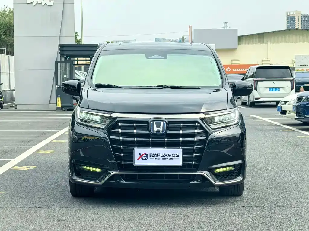 Honda Elysion 2024 из CN, фото 4