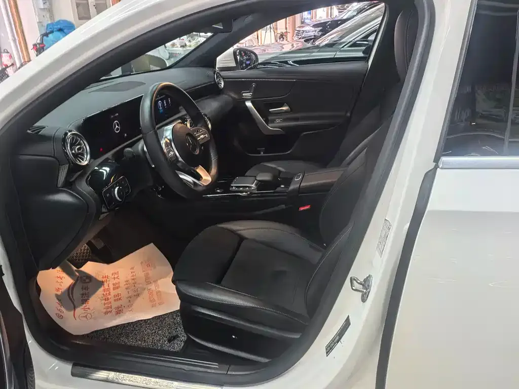 Mercedes-Benz A-Class 2021 из CN, фото 3