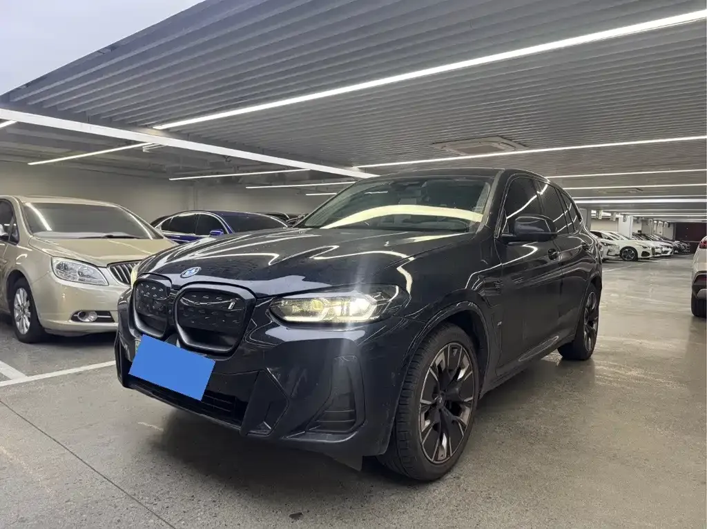 BMW iX3 2023 из CN, фото 3