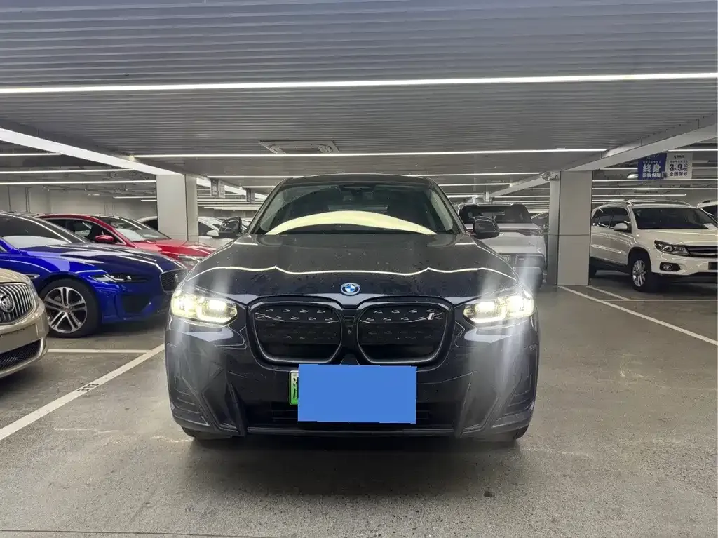 BMW iX3 2023 из CN, фото 4