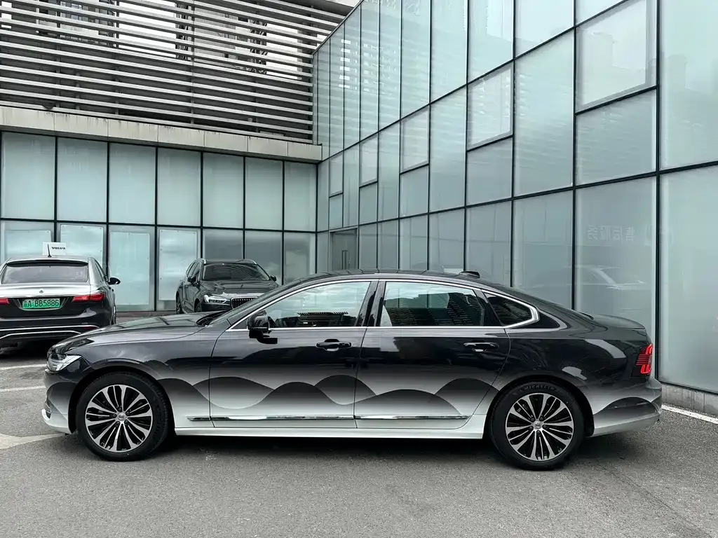 Volvo S90 2024 из CN, фото 3