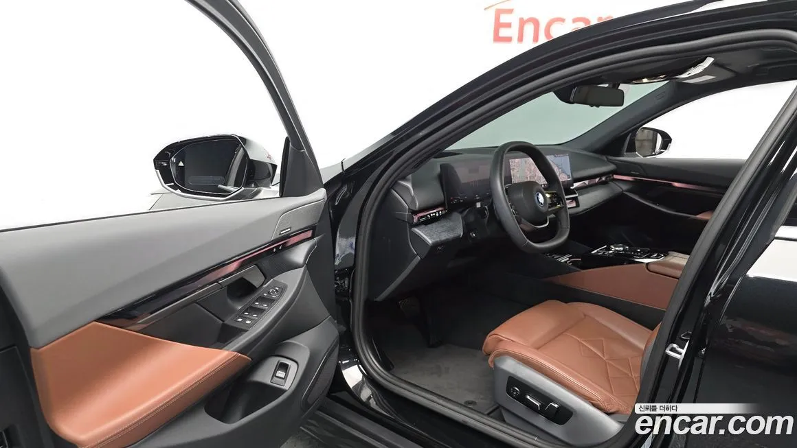 BMW 5-Series 2025 из KR, фото 6
