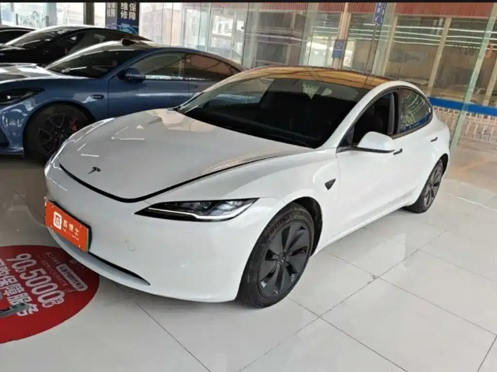 Tesla Model 3 — фото 6
