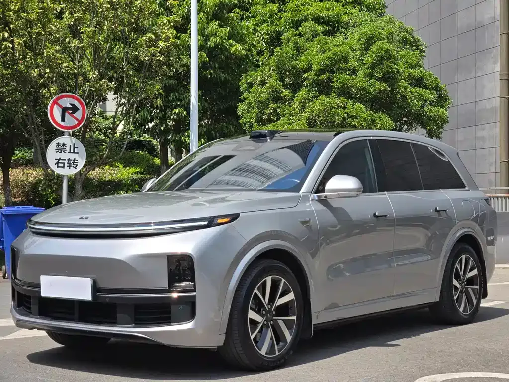 Li Auto L8 2023 из CN, фото 1