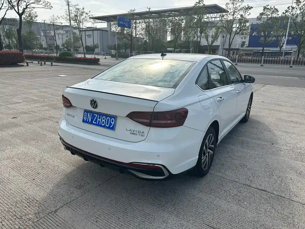 Volkswagen Lavida 2023 из CN, фото 10