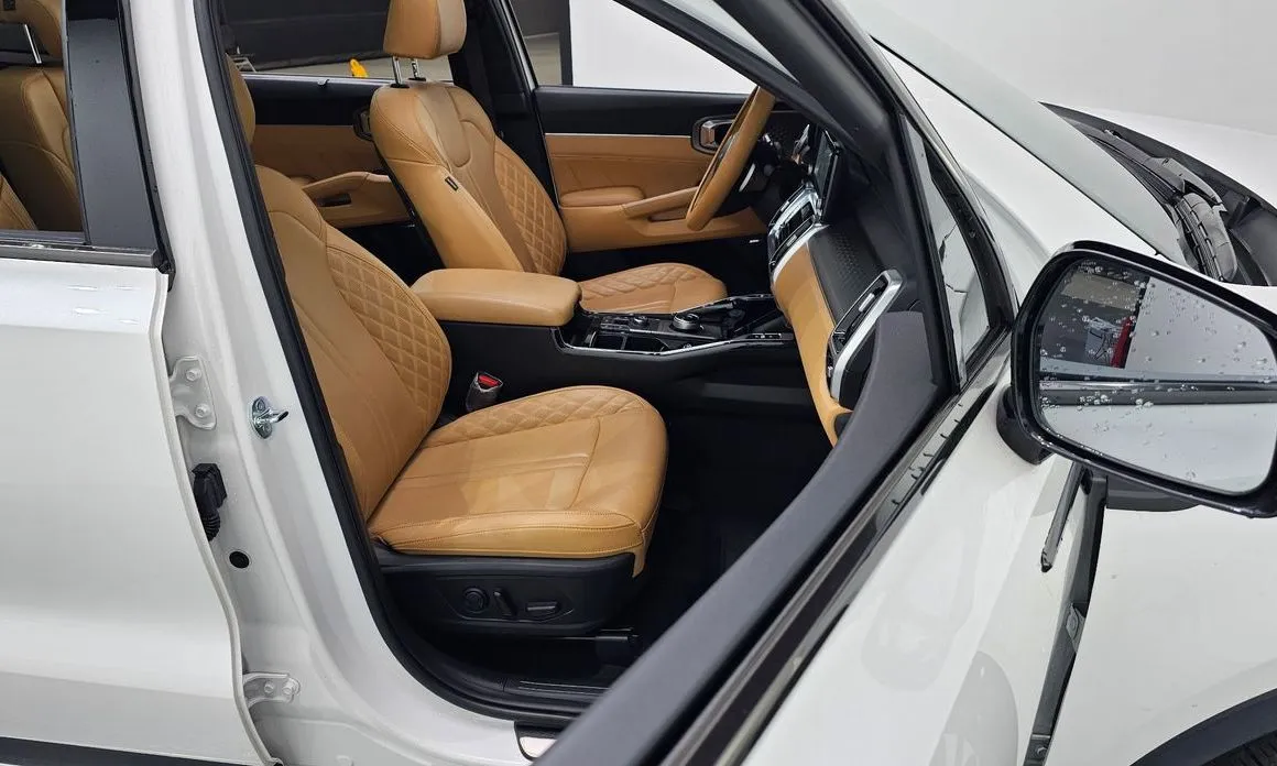 Kia Sorento — фото 7