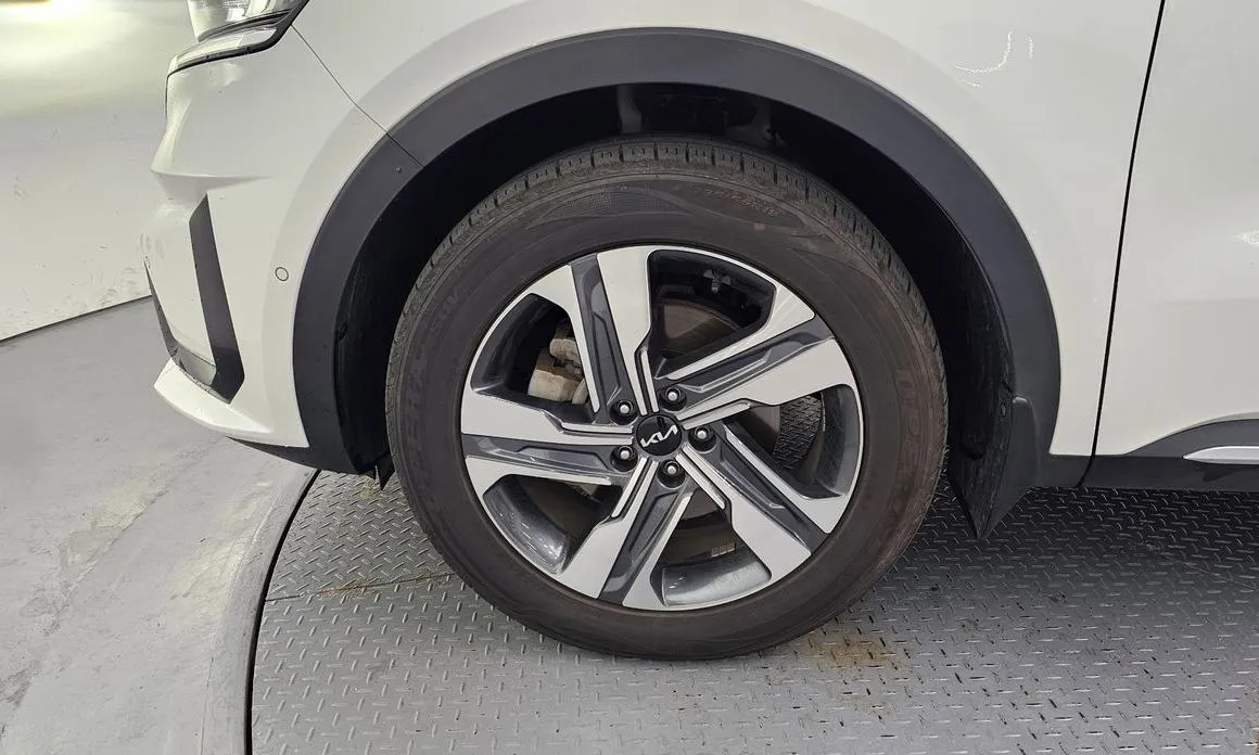 Kia Sorento — фото 5