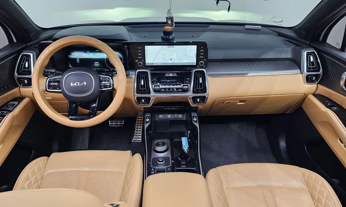 Kia Sorento — фото 10