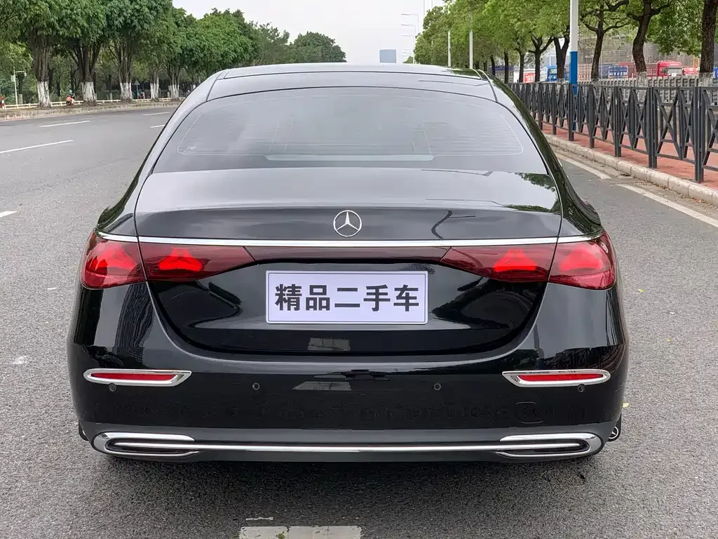 Mercedes-Benz E-Class 2024 из CN, фото 5