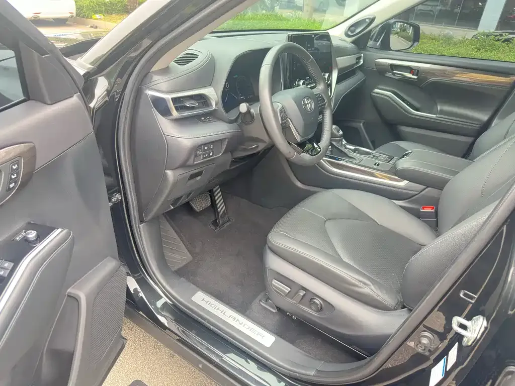 Toyota Highlander 2021 из CN, фото 9