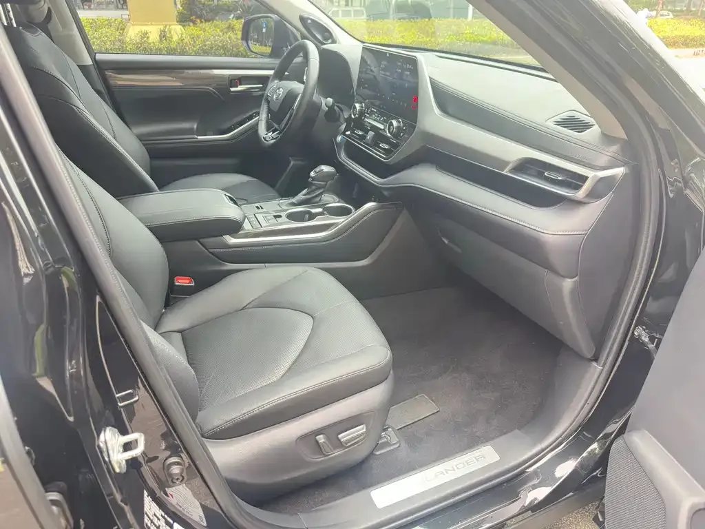 Toyota Highlander 2021 из CN, фото 4