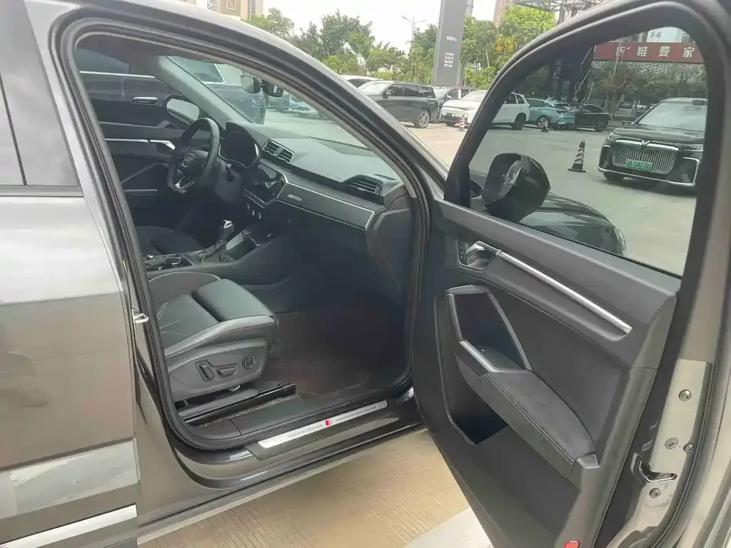 Audi Q3 Sportback 2023 из CN, фото 3