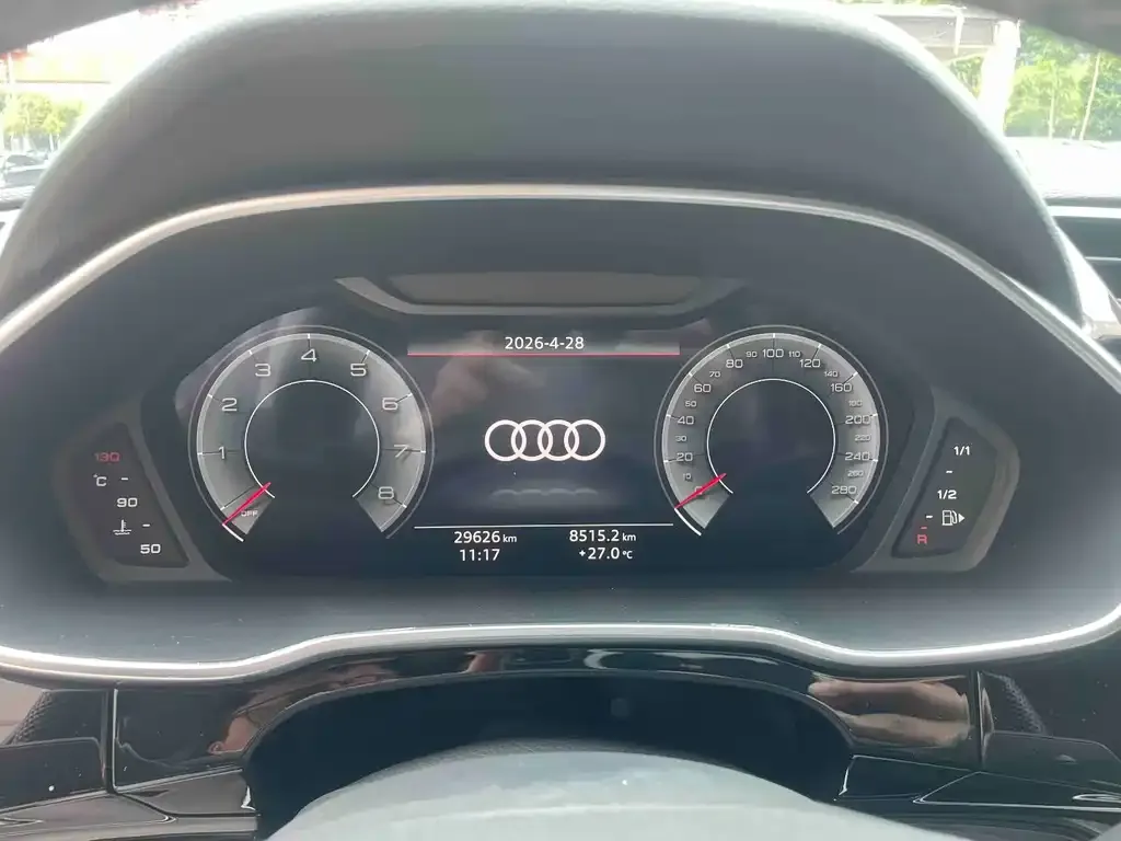 Audi Q3 Sportback 2023 из CN, фото 2