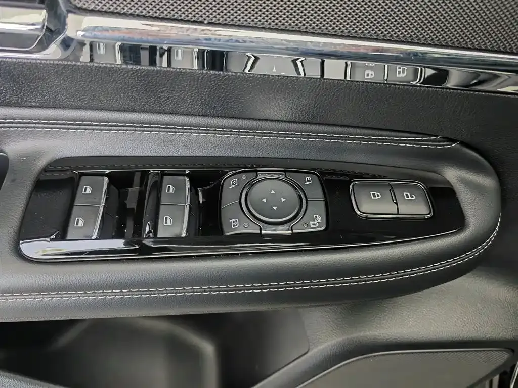 Lincoln Corsair Hybrid 2022 из CN, фото 6