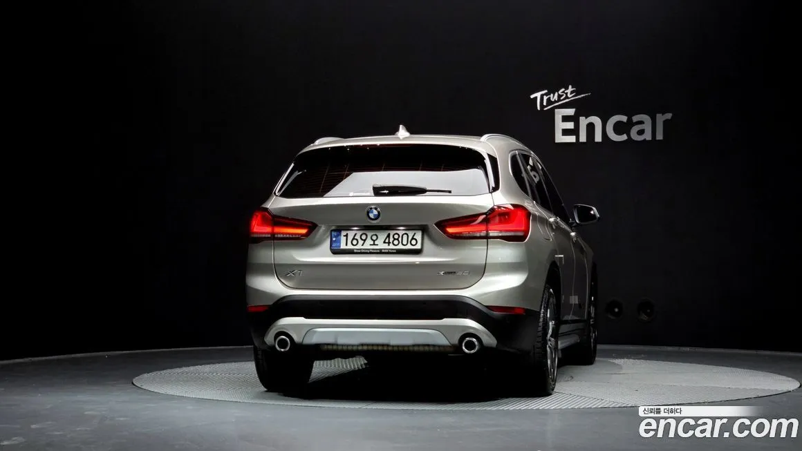 BMW X1 — фото 3