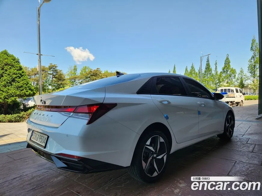 Hyundai AVANTE — фото 4