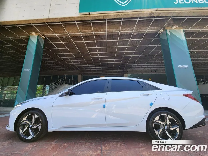 Hyundai AVANTE — фото 9