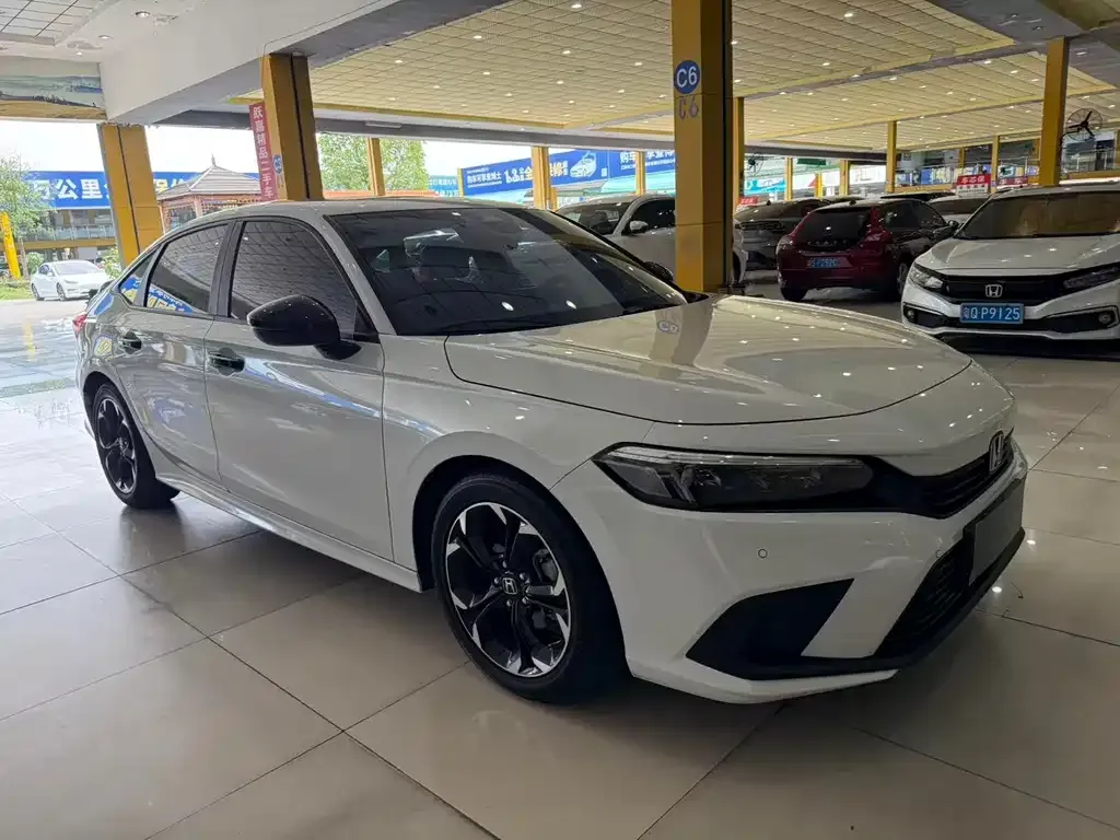 Honda Civic — фото 7