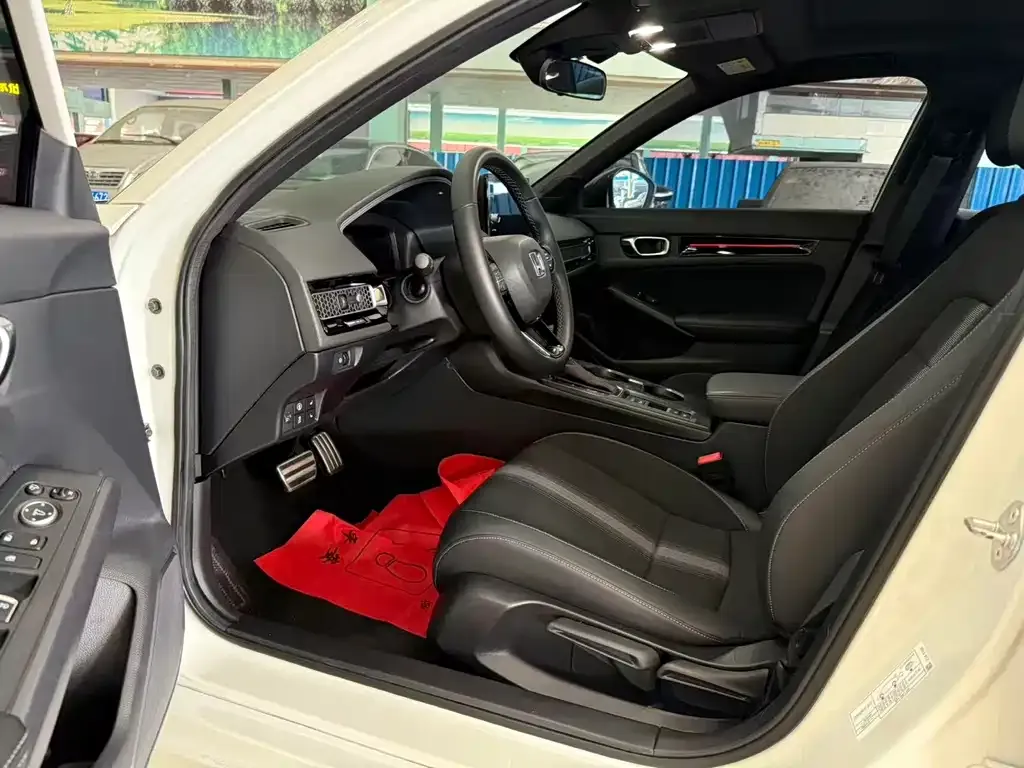 Honda Civic — фото 9