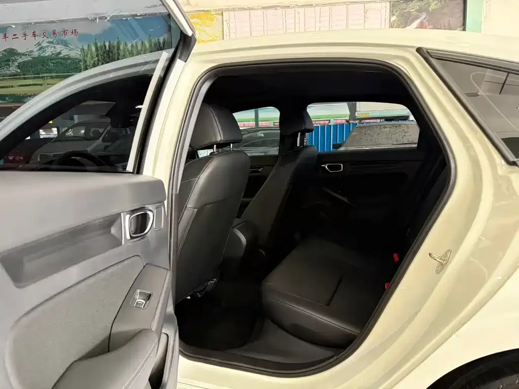 Honda Civic — фото 4