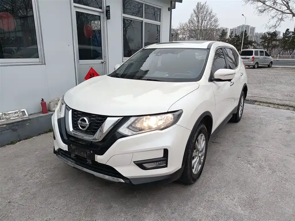 Nissan X-Trail 2022 из CN, фото 1
