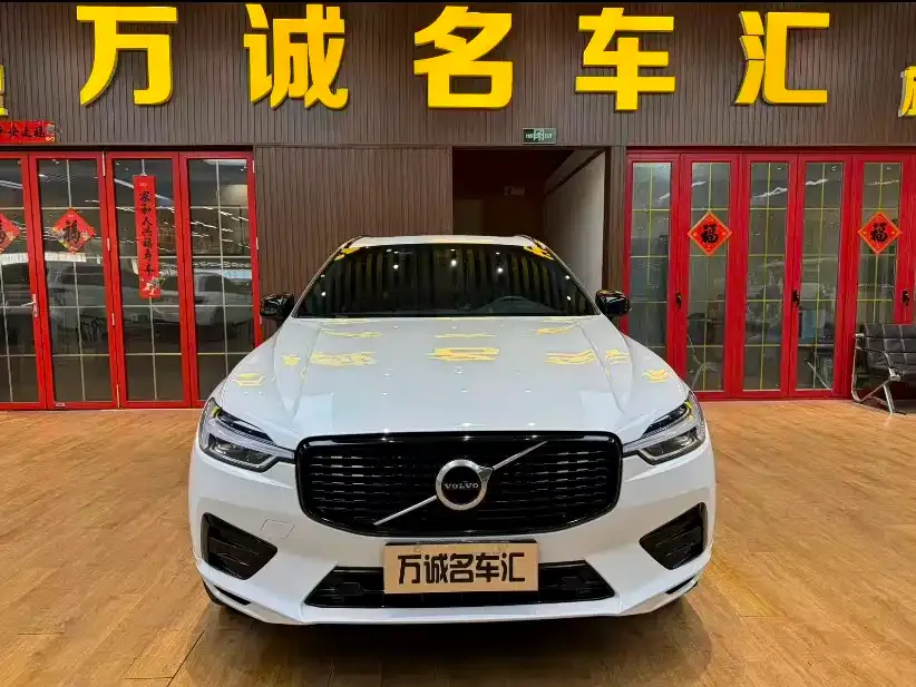 Volvo XC60 2021 из CN, фото 8