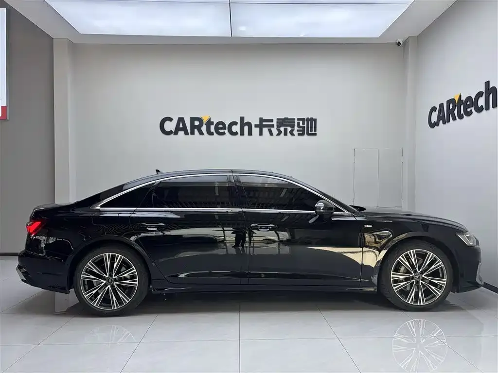 Audi A6L 2023 из CN, фото 7