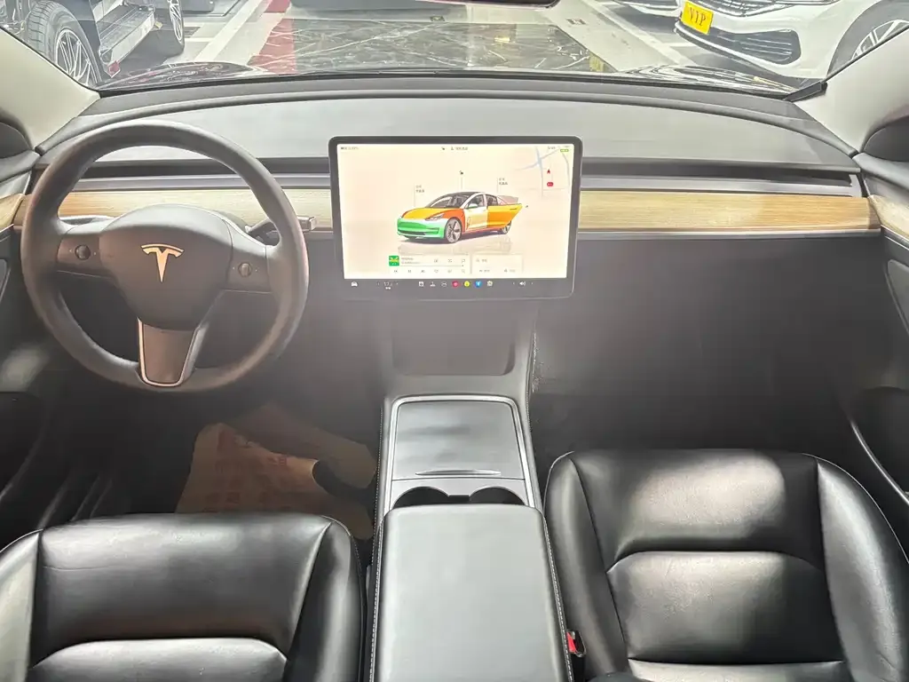 Tesla Model 3 — фото 6
