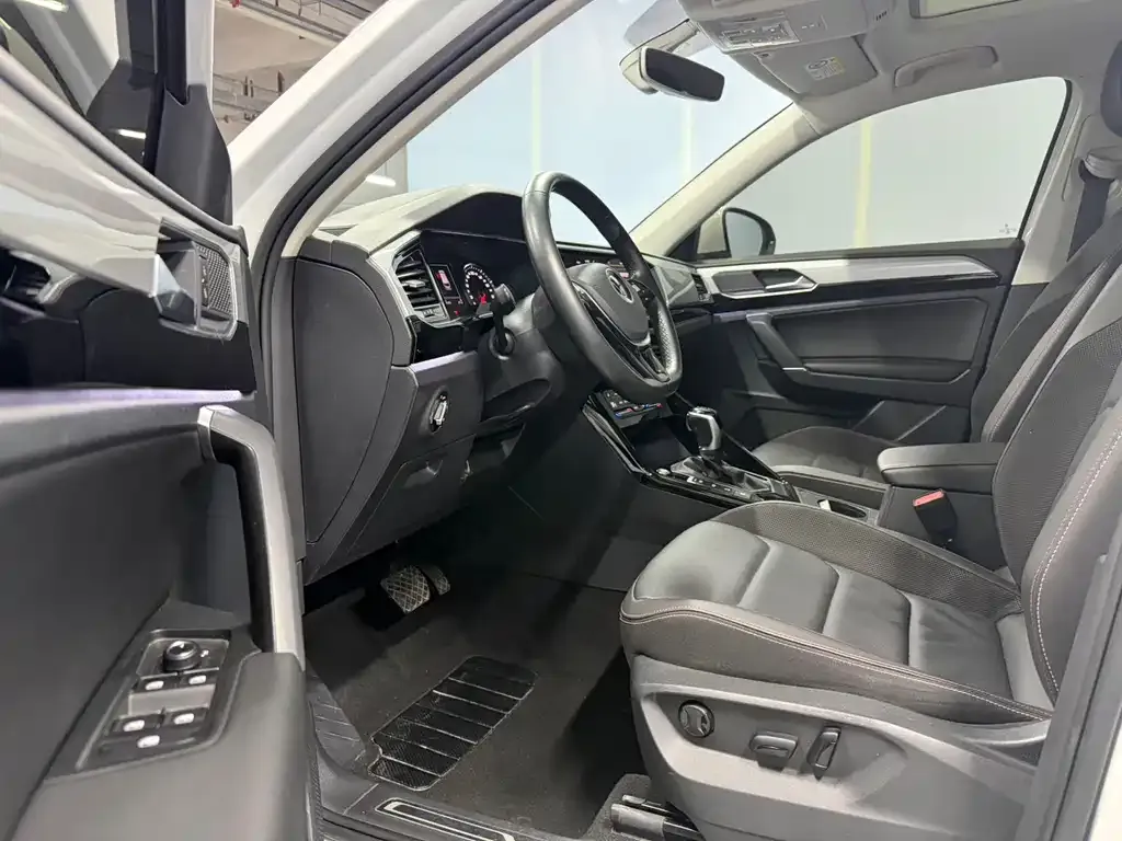 Volkswagen Tayron 2022 из CN, фото 8
