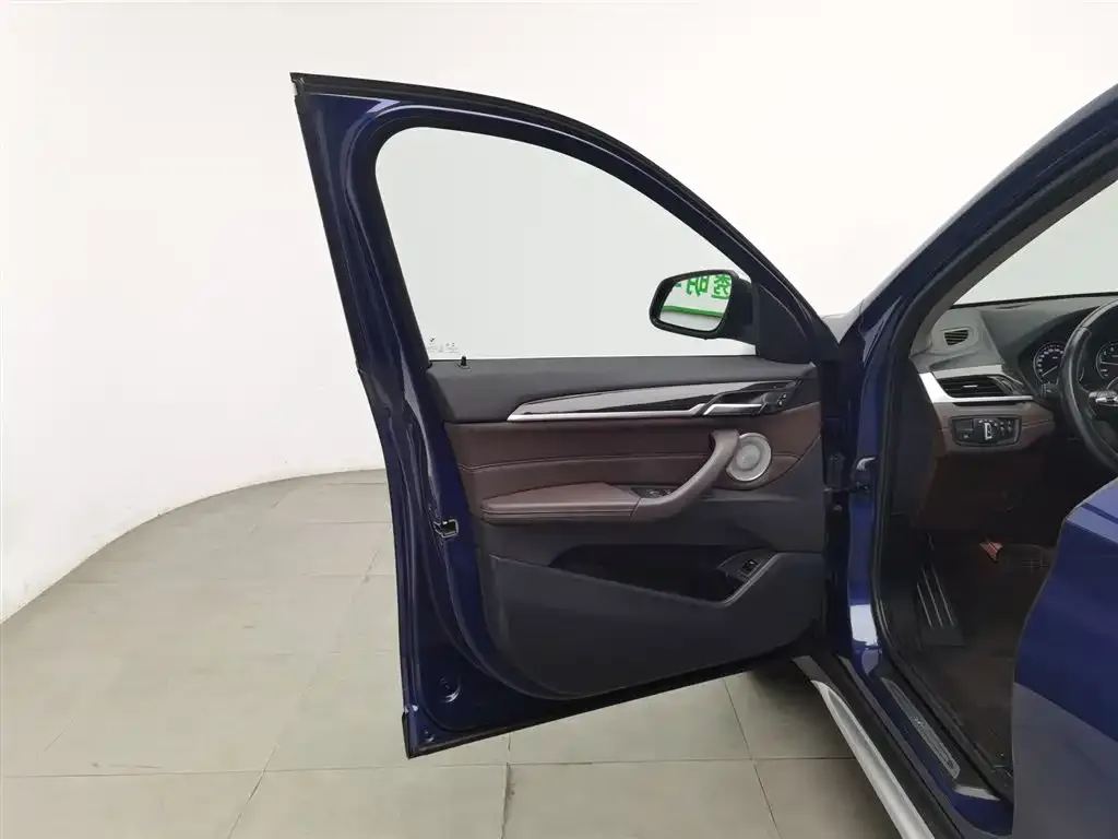 BMW X1 2021 из CN, фото 3