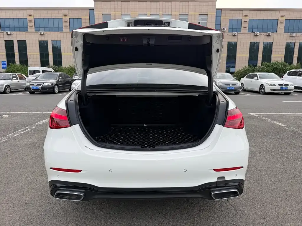 Mercedes-Benz C-Class 2024 из CN, фото 9