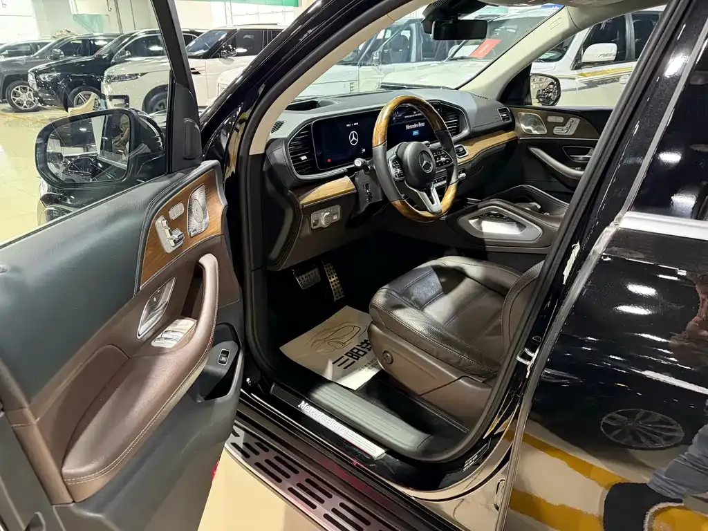 Mercedes-Benz GLS 2023 из CN, фото 6