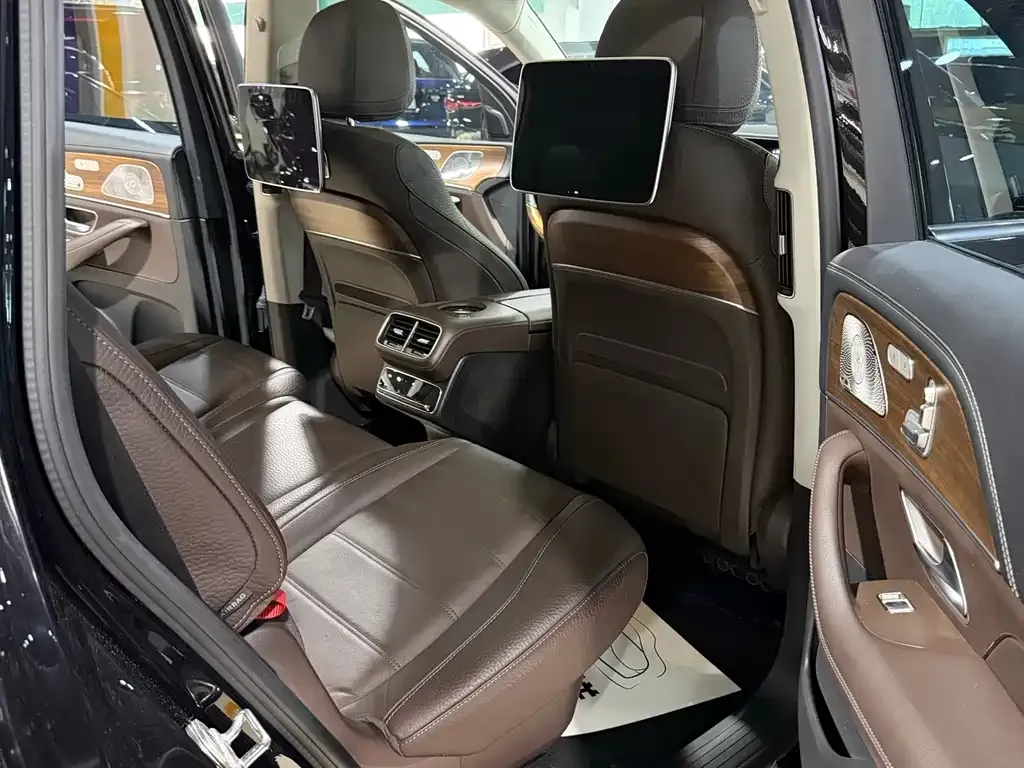 Mercedes-Benz GLS 2023 из CN, фото 3