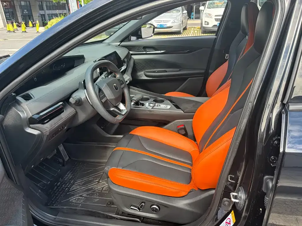 Changan UNI-V 2024 из CN, фото 6