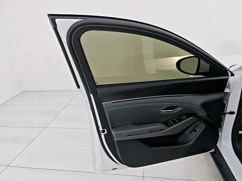 BYD Qin L 2025 из CN, фото 7