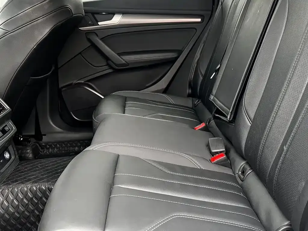 Audi Q5L 2022 из CN, фото 8