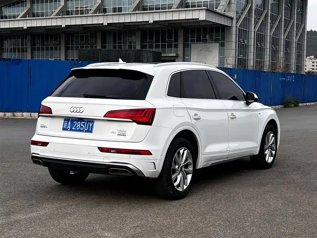 Audi Q5L 2022 из CN, фото 6