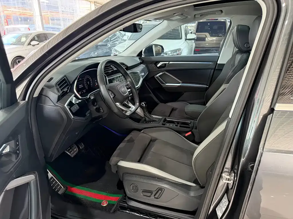 Audi Q3 2022 из CN, фото 2